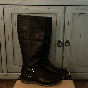 Frye Phillip Harness Tall Black Size 8